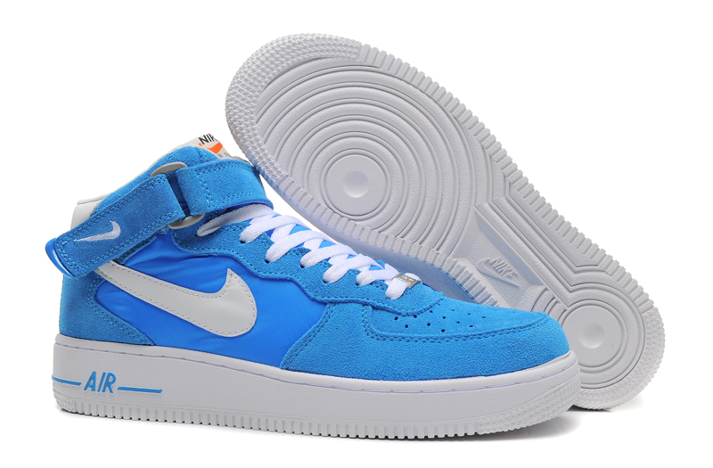 Nike Air Force Haute 2013 Chaussures Des Hommes De Fourrure Blanc Bleu